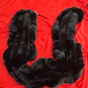Luxurious Black Faux Fur Scarf